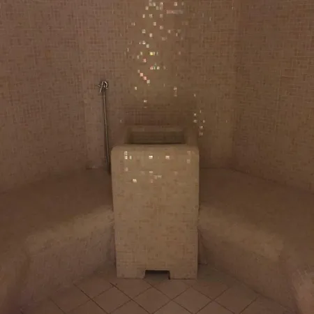 Il Castello Di 4* لوفيري